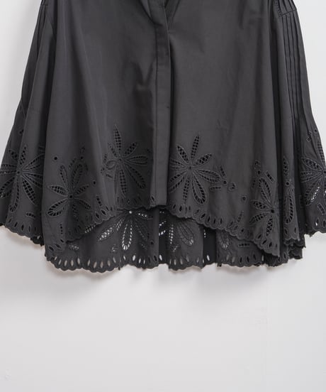 【MARILYN MOON】Original flower embroidery scallope blouse