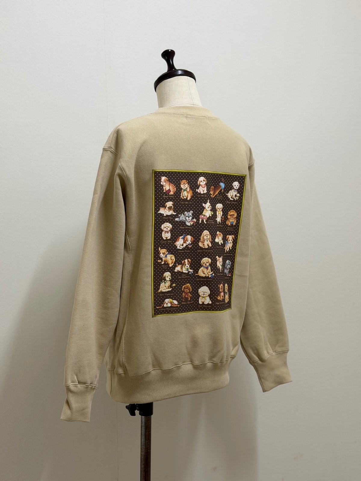 yukiemon】こいぬ図鑑スエットプルオーバー・ベージュ（M・3L