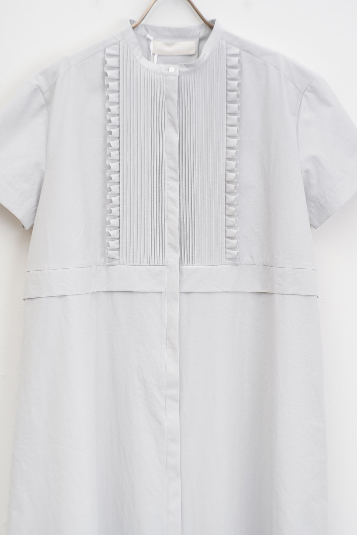 マリリンムーンタックフレアシャツ細ブルーストライプ✖️ホワイト地今季SS マリリンムーンタックフレアシャツ細ブルーストライプ