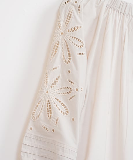 【MARILYN MOON】Original flower embroidery 2way dress_2404040015020