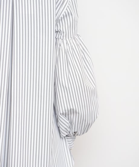 【MARILYN MOON】Modern tuck frill blouse