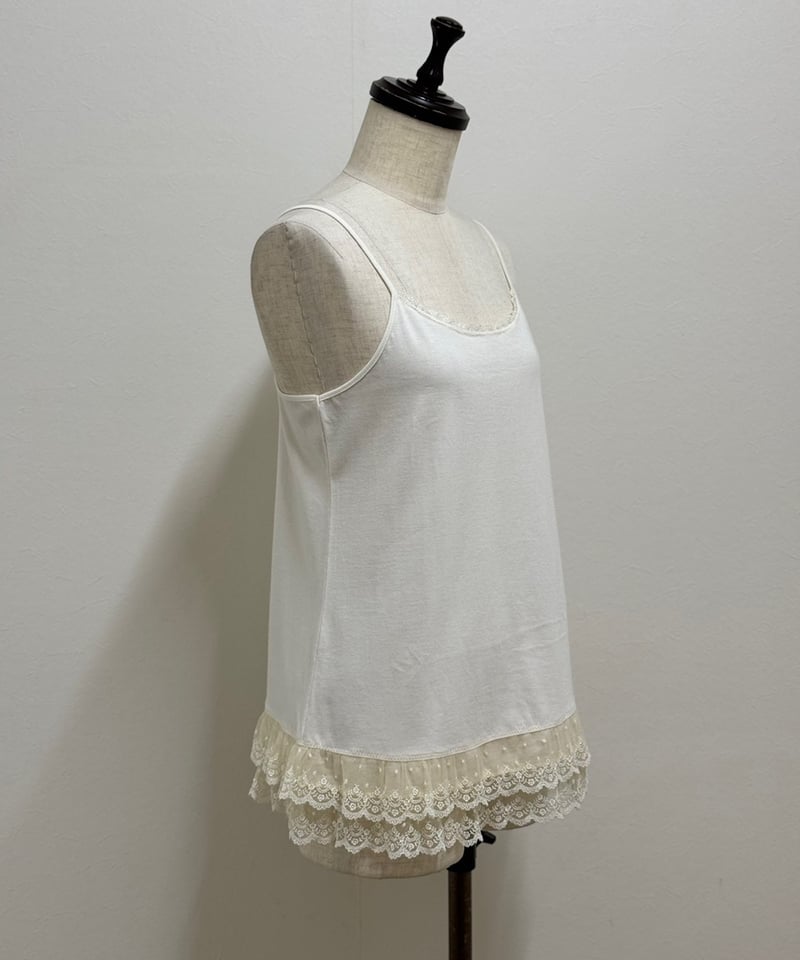 新品タグ付☆yukiemon ブローチブラウス　M ハンドステッチ　ユキエモン fit=scale-down,w=1200