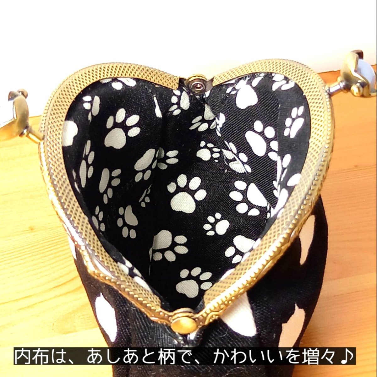 ぷっくりコロン♪【ねこたま】 がまポーチ | 6210gama〜むにがま〜