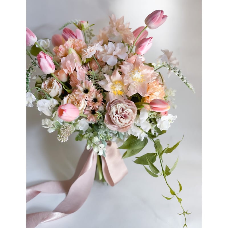 ピンク×ベージュのチューリップブーケ | atelier noix