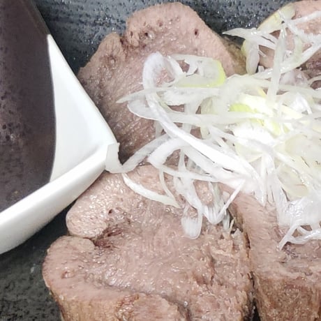 茹でタン200g