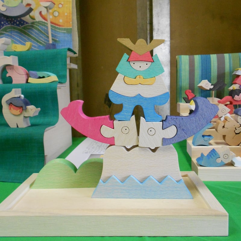 富士山の上の兜童子 | 絵本と木のおもちゃ 横田や