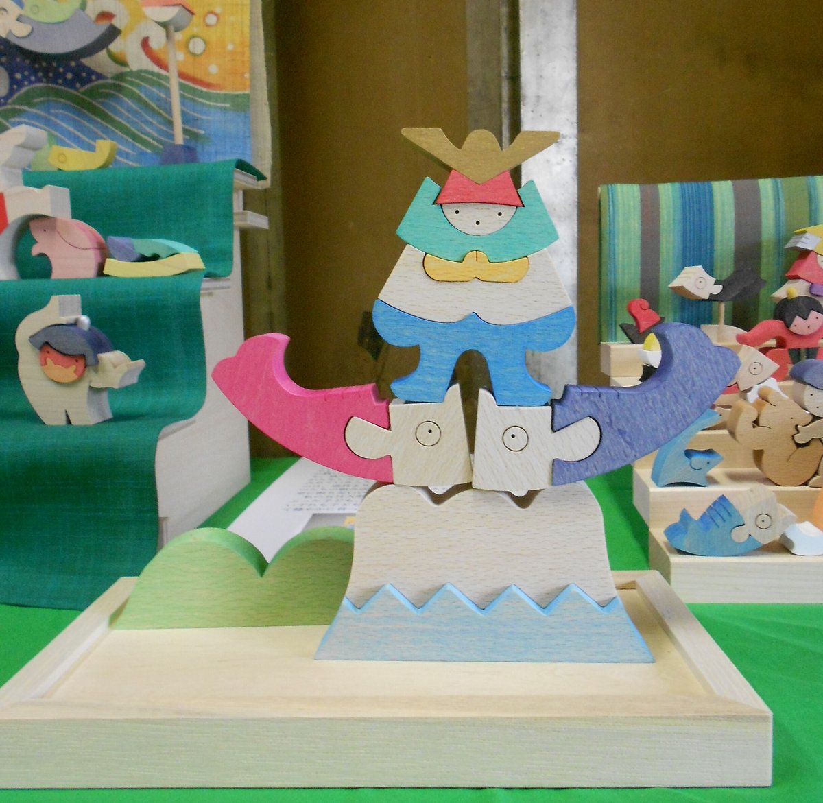 富士山の上の兜童子 | 絵本と木のおもちゃ 横田や
