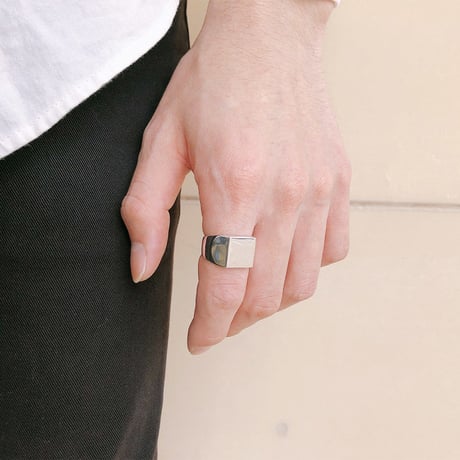 SQUARE CLASS RING(スクエア 文字刻印ver)｜トップサイズ13mm｜シルバー925｜INITIAL by Artisan Works