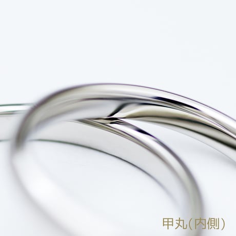 鍛造製法の指輪【甲丸リング1本】｜プラチナ(Pt950) ｜幅2.5mm｜[Artisan Works]