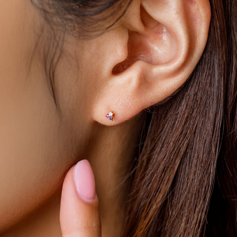 大切な人の宝石を紡ぐ【3石】-Family Pierce Tri（ファミリーピアス