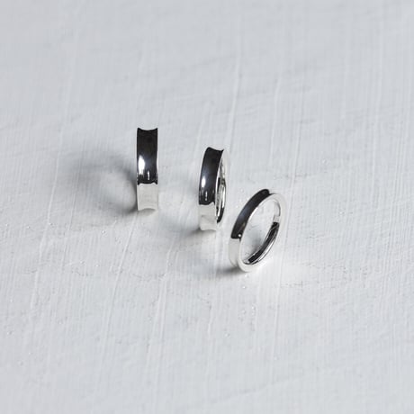 逆甲丸リングDENT-M｜4.1mm幅｜シルバー925｜ 【Laugh＆Yoke】｜Artisan Works