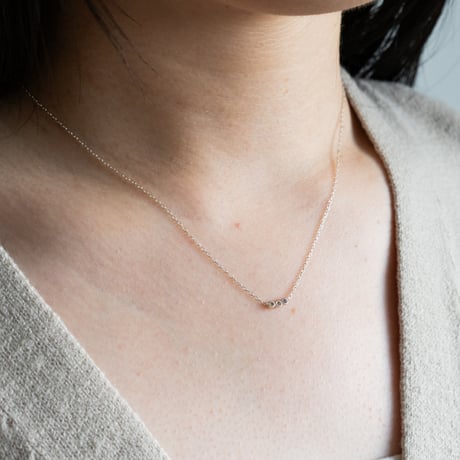 大切な人の宝石を紡ぐネックレス【選べる誕生石-3石-】｜サージカルステンレス（金アレ対応素材）｜Family Necklace（ファミリーネックレス）｜Artisan Works