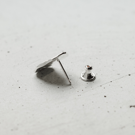 スタッドピアス｜シルバー925｜ HAZE LEAF STUD【Laugh＆Yoke】｜Artisan Works