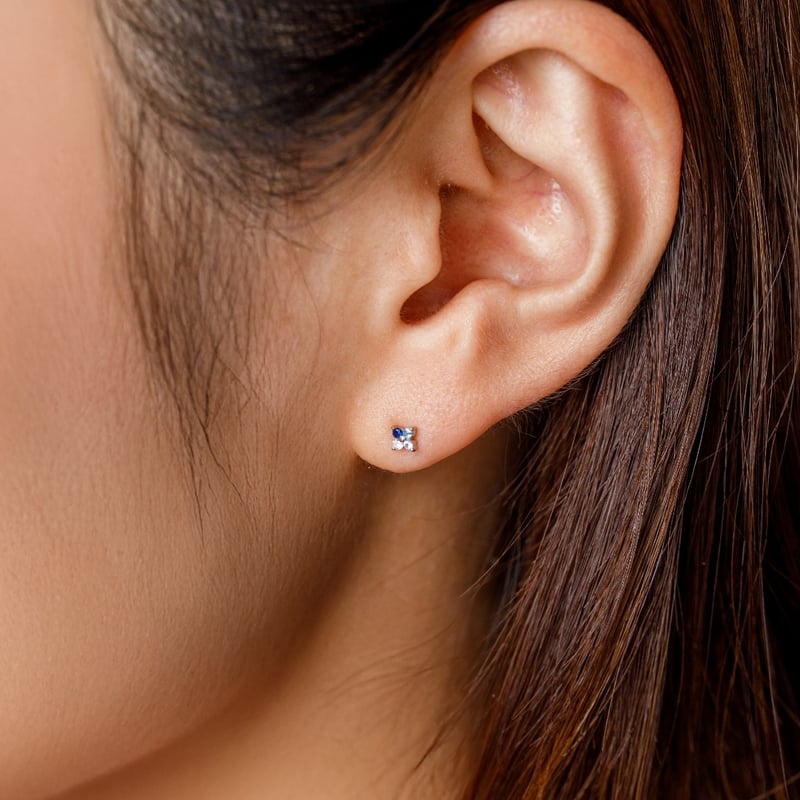 大切な人の宝石を紡ぐ【4石】-Family Pierce Tetra（ファミリーピアス