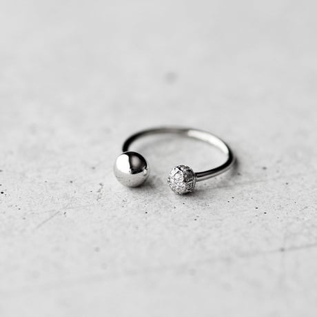 Diamond Ball Ring 【ダイヤモンド0.21ct /フリーサイズ】｜Pt950｜[Artisan Works]