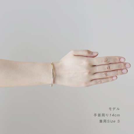 コンビネーションバングル・ラウンド【シルバー925と真鍮のコンビ / シンプルな甲丸】｜Silver925+真鍮 ｜ Atelier CraM