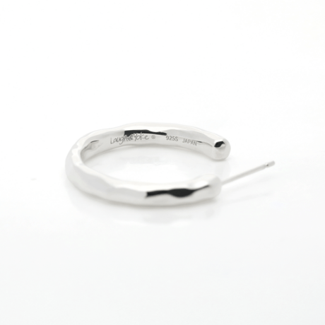 フープピアスM｜シルバー925｜HAZE HALF HOOP-M【Laugh＆Yoke】｜Artisan Works