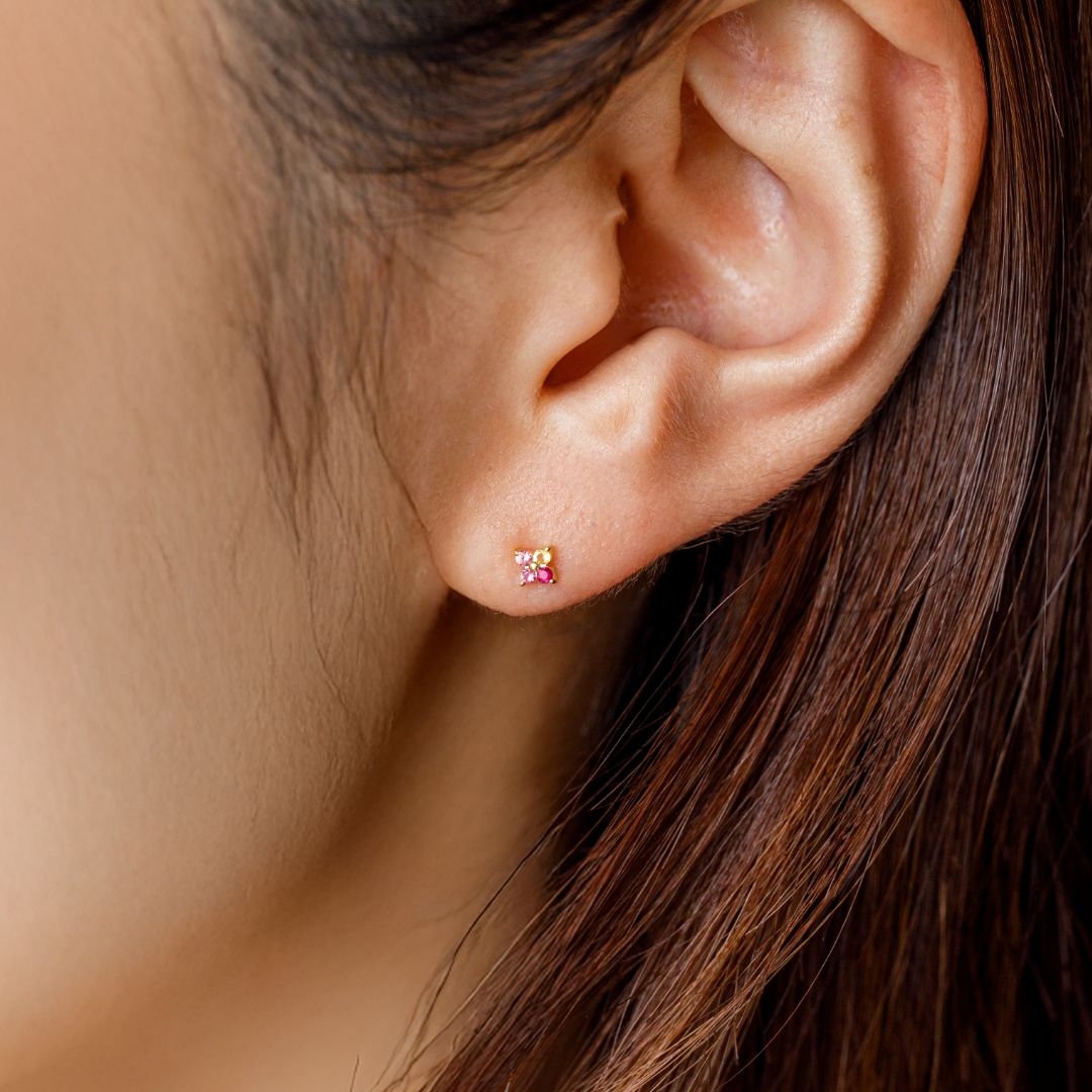 大切な絆を誕生石で紡ぐピアス【4石-選べる誕生石】｜K18YG｜Family