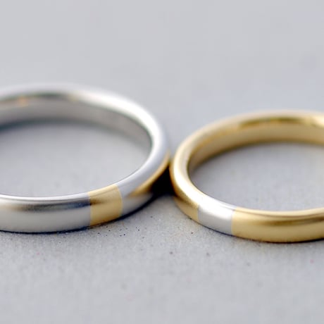 マリッジリング・結婚指輪【2本セット/Momenti（モメンティ）】｜プラチナ×K18YG / Combination｜[Artisan Works]