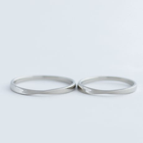 ひねりデザインの結婚指輪  Nova（ノヴァ）｜2.0mm幅｜プラチナ950｜Artisan Works