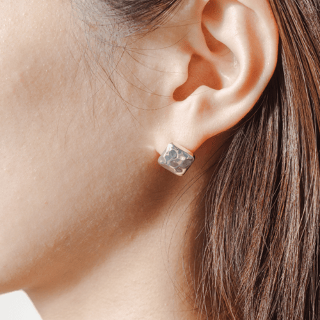 スタッドピアス｜シルバー925｜  HAZE SQUARE STUD【Laugh＆Yoke】｜Artisan Works
