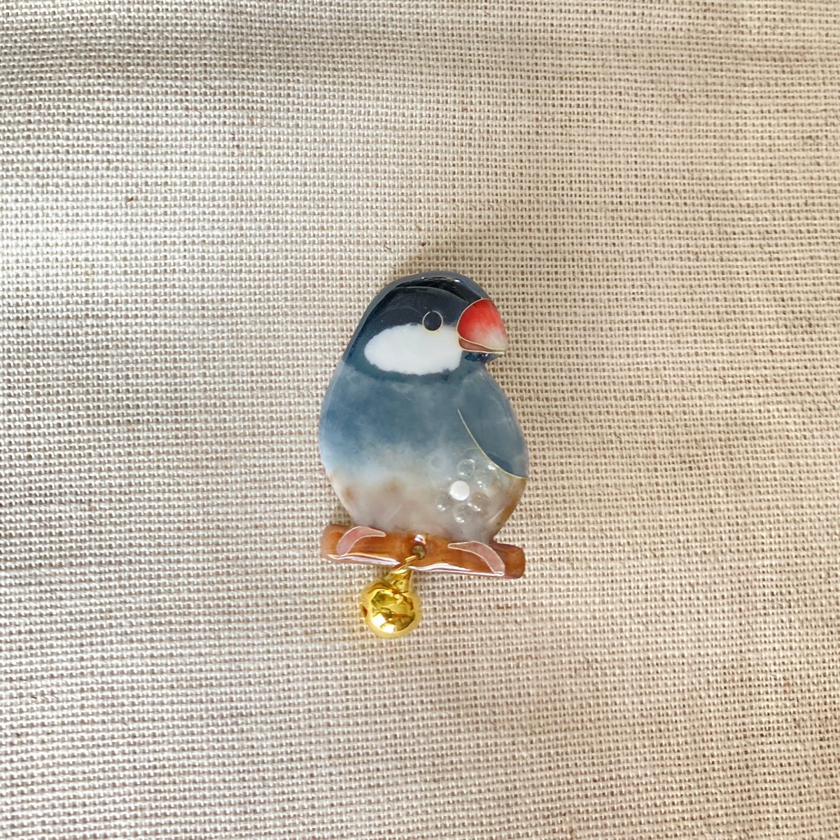 七宝ブローチ 文鳥（グレー色） | STUDIO SAKAMI ONLINESTORE
