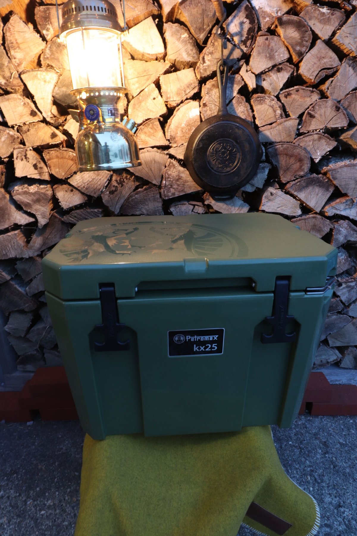 ペトロマックスクーラーボックス50L たくまし