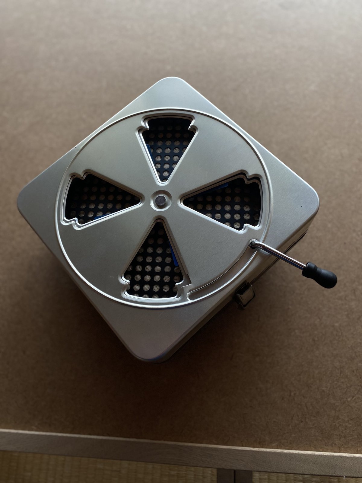 ミツウロコ豆炭コタツ 700K | FireDevice STORE 