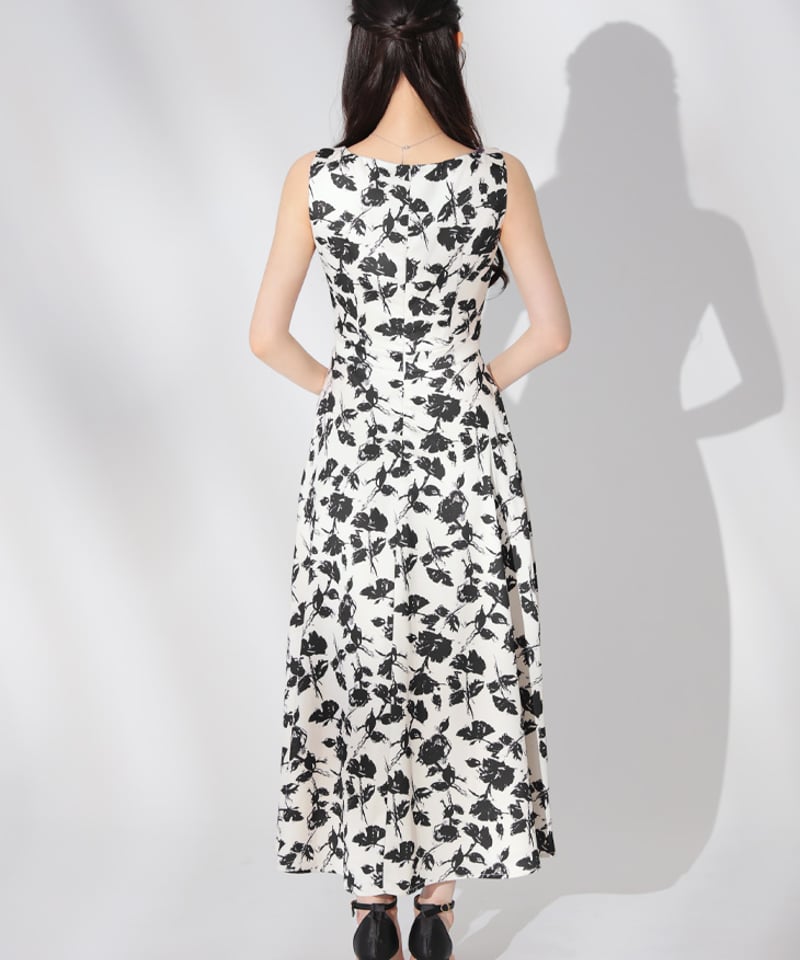 Lサイズあり】花柄スクエアネックフレアロングキャバドレス(DE3382