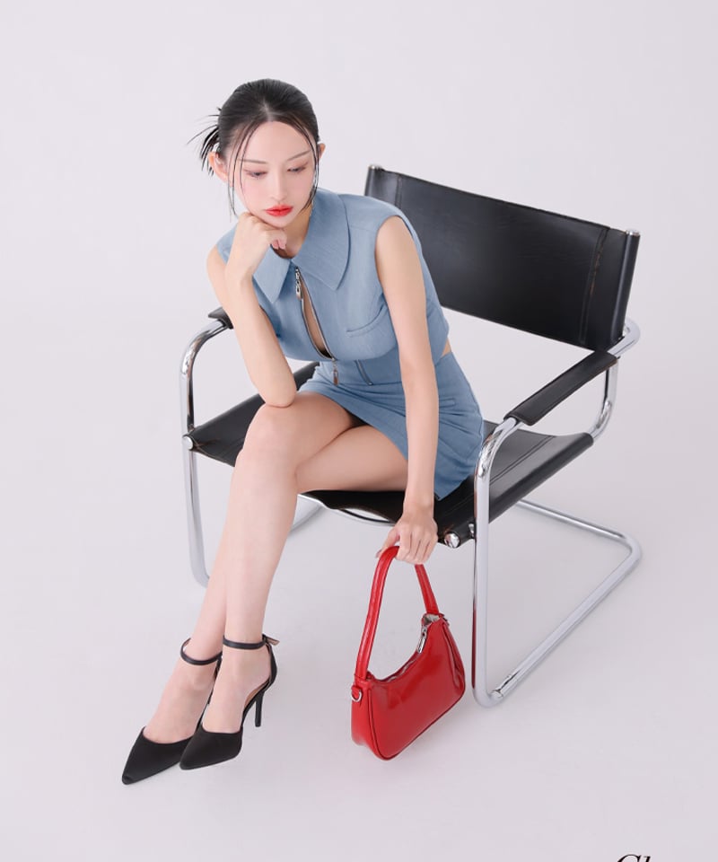 XSサイズあり】バックオープンフロントジップタイトセットアップ