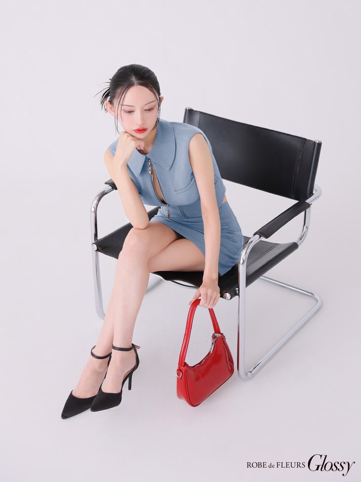 XSサイズあり】バックオープンフロントジップタイトセットアップ