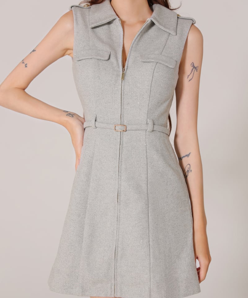 XSサイズあり】襟付きバストジップノースリーブベルトデザインミニ