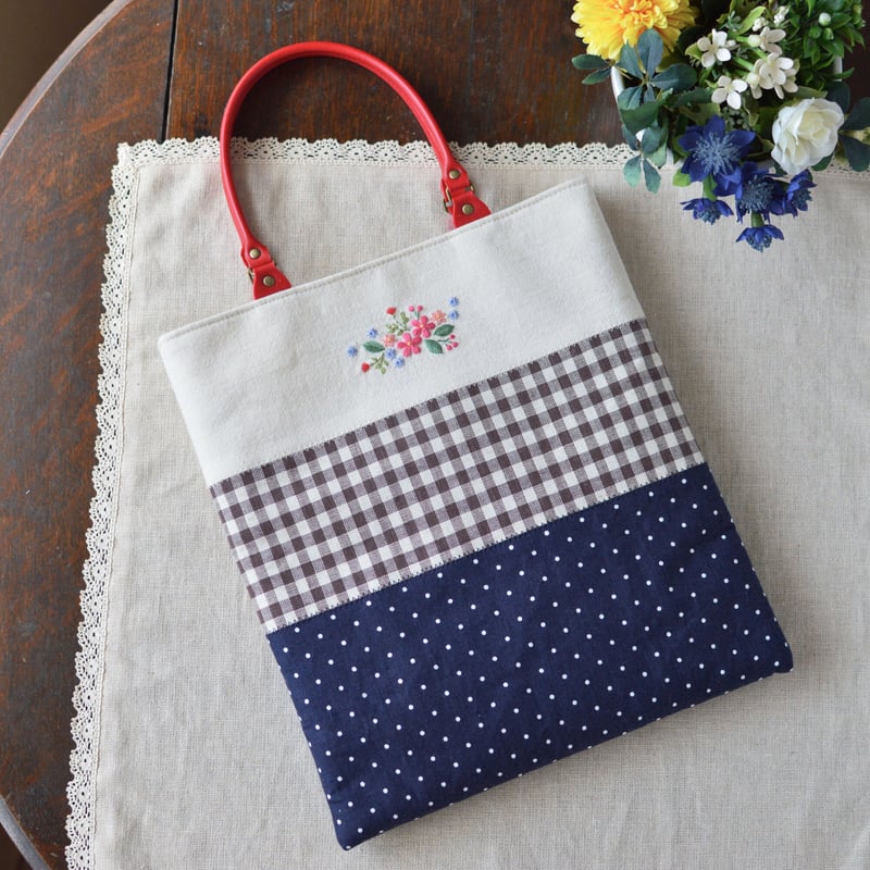 青い花刺繍のカジュアルバックパック 菊の花刺繍のトートバッグ トートバッグ AZmama 通販 12421010