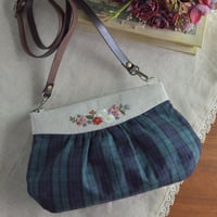 チェック柄のポシェット