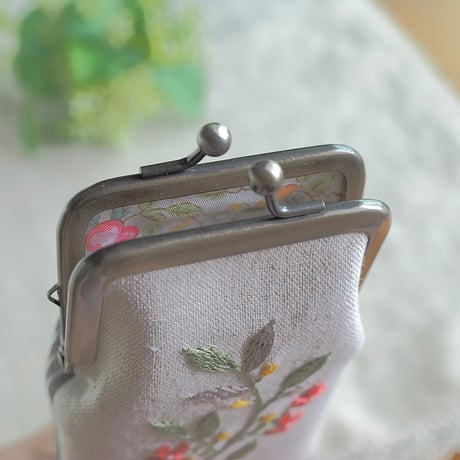 がま口ペンケース（オレンジの花）