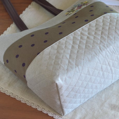秋色の大きめトートバッグ