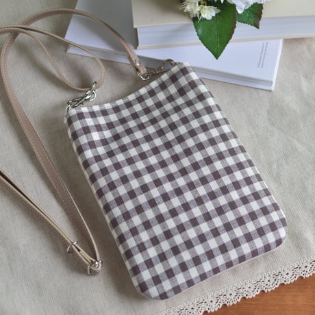 花刺繍のスマホショルダー（茶）