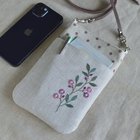 ローズピンクのスマホショルダー