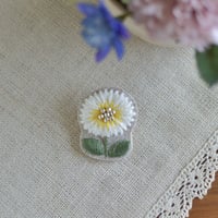 お花のブローチ（グリーン）