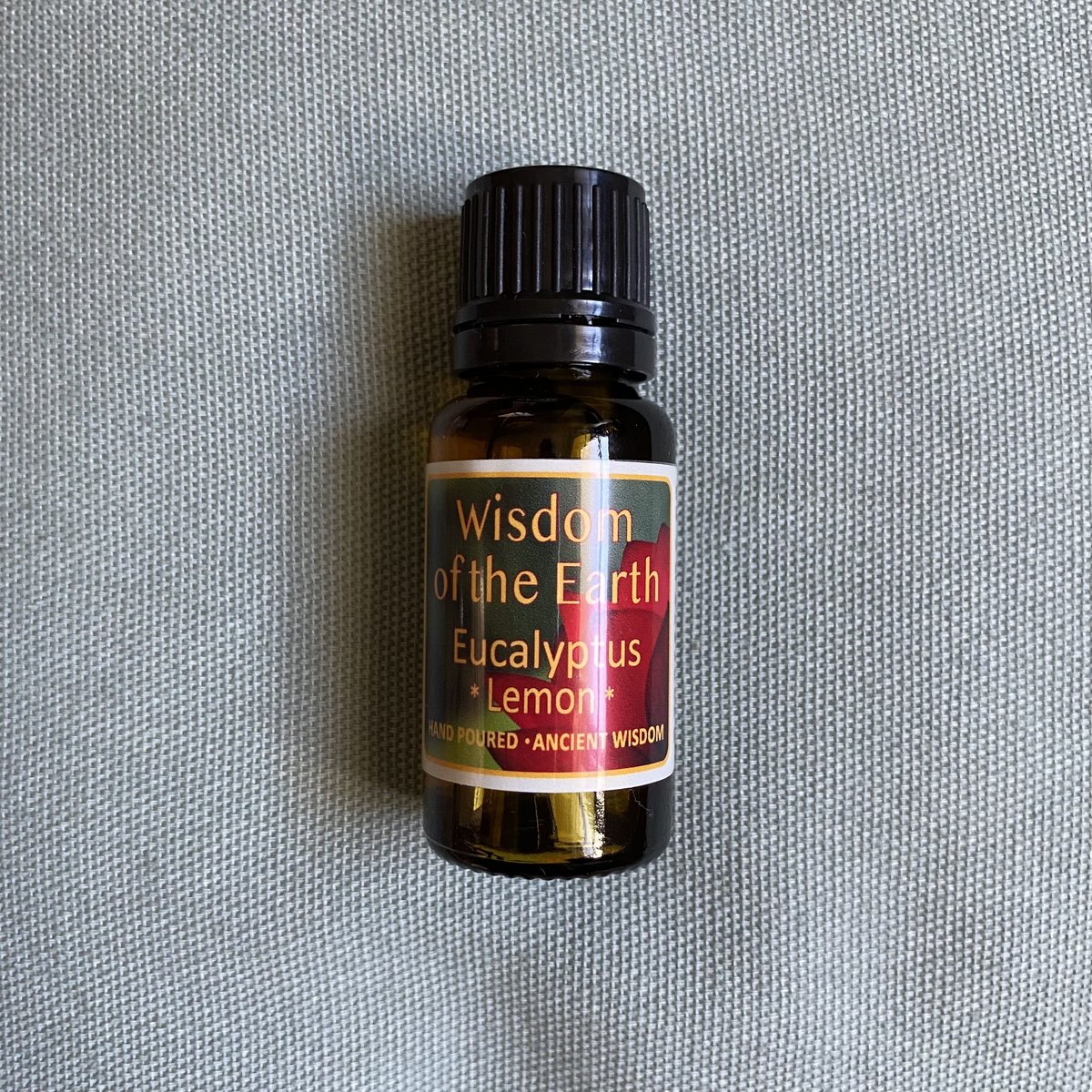 ユーカリ(レモン) 15ml | Wisdom of the Earth by Oli