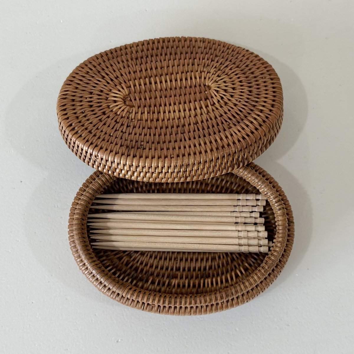 天然素材 アタ雑貨 蓋付き楕円小物入れ 天然素材 アタ雑貨 蓋付き楕円