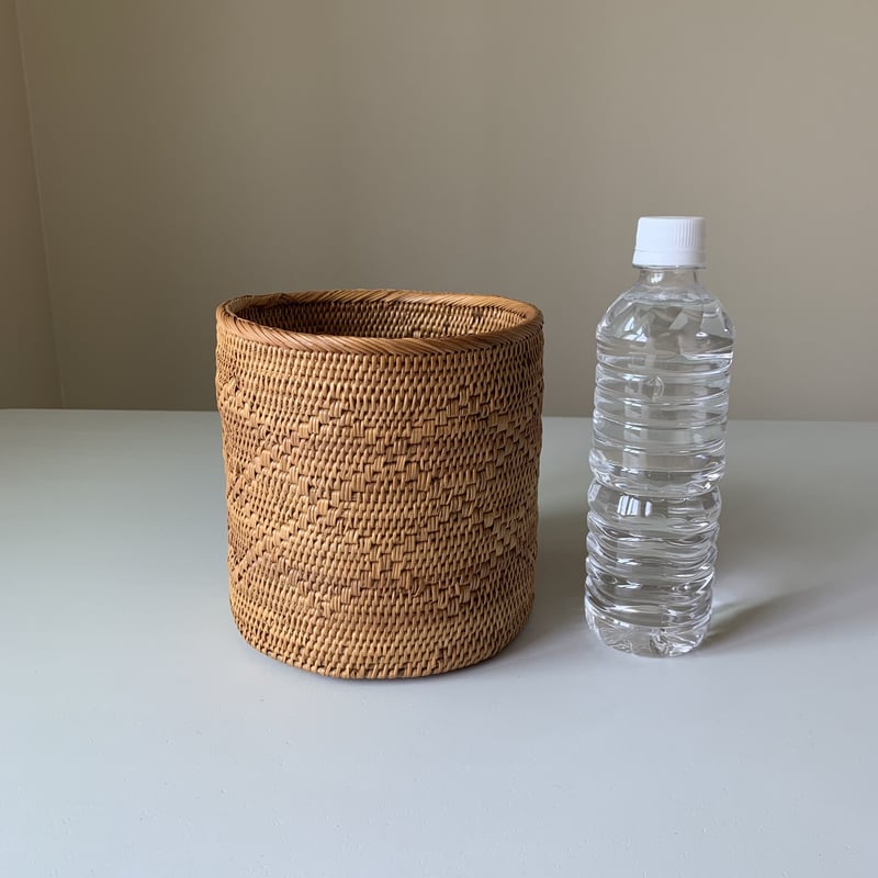 天然素材 円筒形バスケット 編み込み(油塊付き)パート1