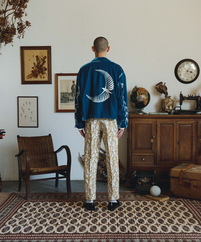 Urig EMB VELVET CHINA JACKET [BLACK]