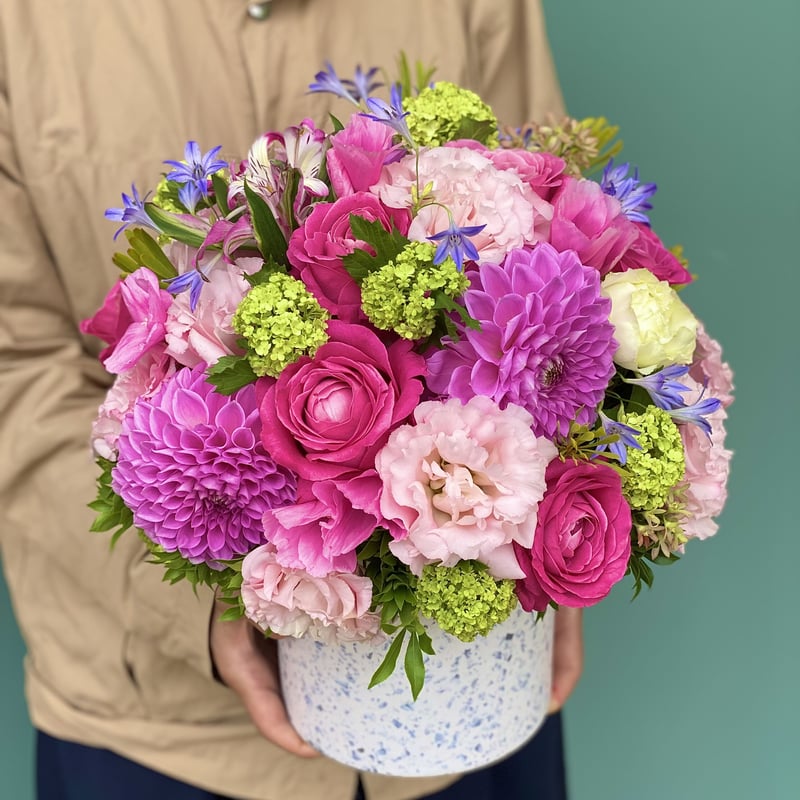 arrangement M | ALL GOOD FLOWERS STORE