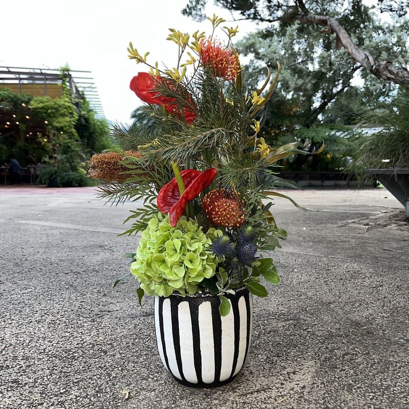 2way arrangement（ドライフラワーになるお花を使ったアレンジメント