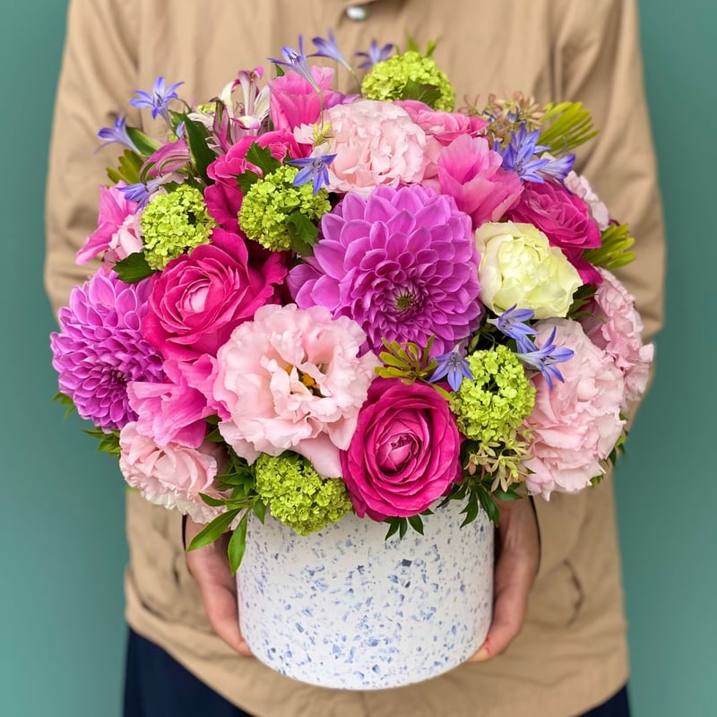arrangement M | ALL GOOD FLOWERS STORE