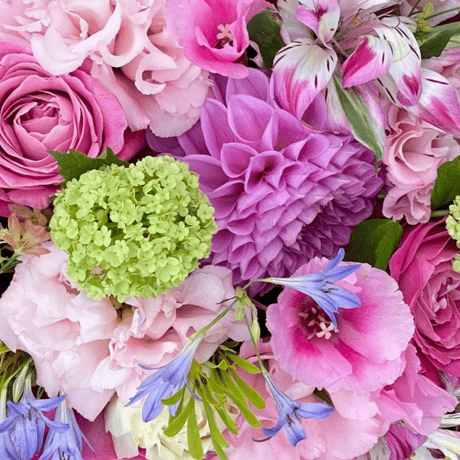 bouquet M（両手で持てるお花束）