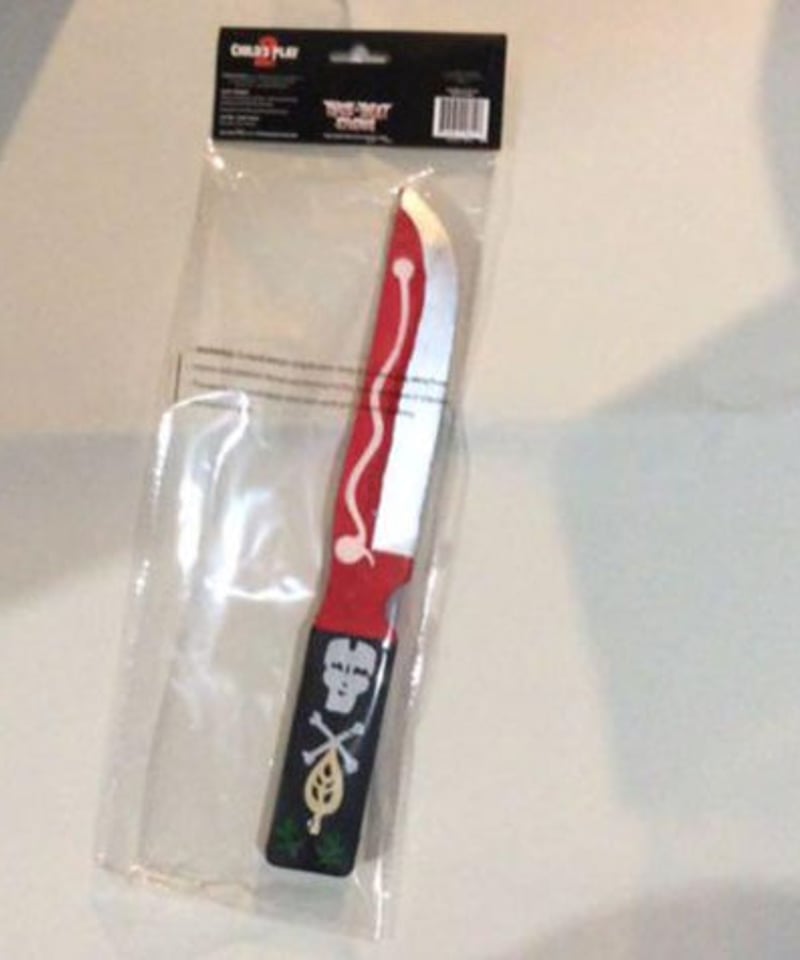 新品未使用開封品チャッキー用電池 TOT Kick Starter Versio Good Guy Chucky Knife TOT Kick Starter Version