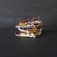 《SANGO》バークチョコレート 〈チリマンゴー〉