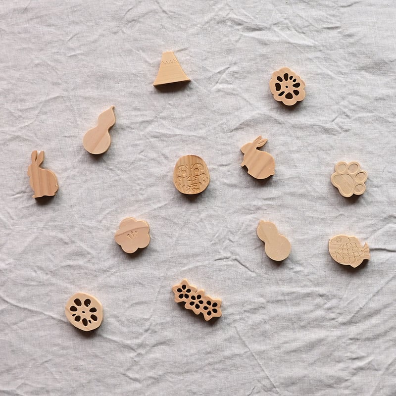 《三重ブランド)尾鷲ヒノキ枕 尾鷲ヒノキの箸セット | ebisuya